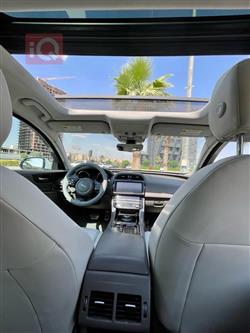 جاكوار XE